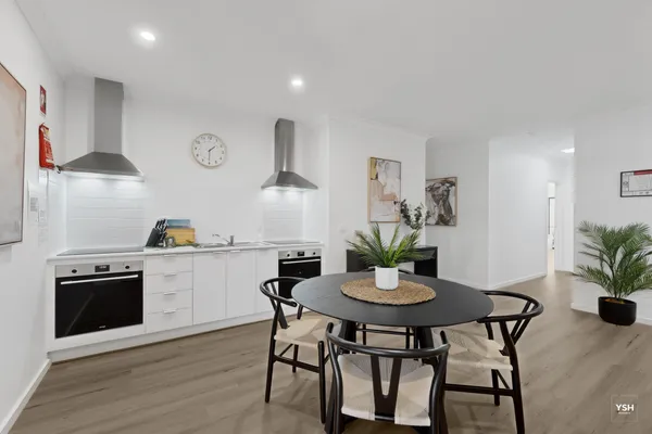 7 Lansell Place suite living and kitchenette